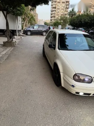 Volkswagen Golf 1999 White Used for Sale