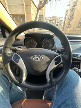 Hyundai Elantra HD 2012 White Used for Sale