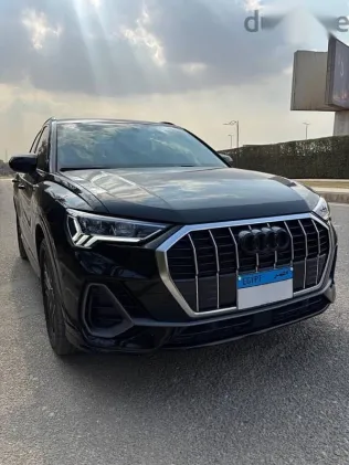 Audi Q3 2024 Black Used for Sale