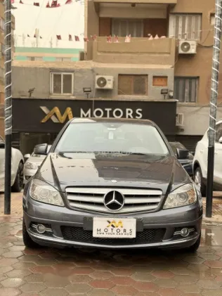 مرسيدس C 180 2010 أسود مستعملة للبيع