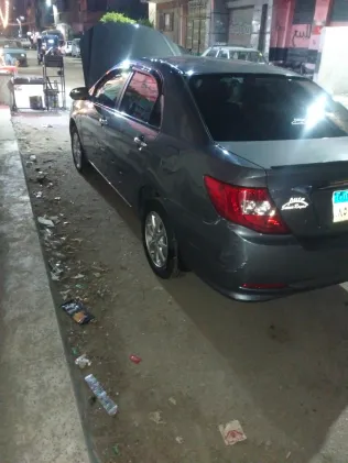 بى واى دى‬ F3 2023 أبيض مستعملة للبيع