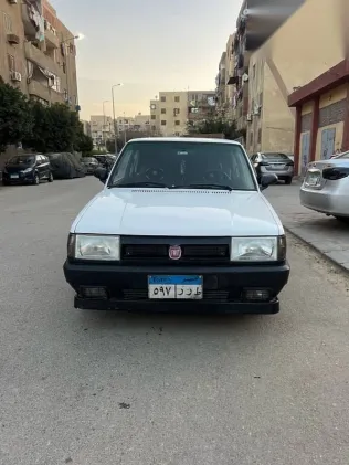 فيات شاهين 2000 أبيض مستعملة للبيع