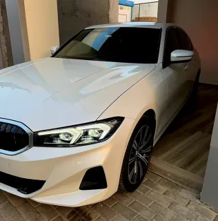 بي ام دبليو 320 2026 أبيض مستعملة للبيع