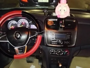 رينو لوجان 2019 أبيض مستعملة للبيع