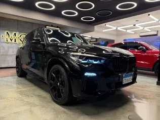 بي ام دبليو X5 2020 أسود مستعملة للبيع