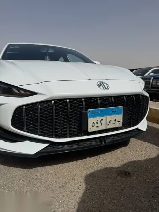 ام جى 5 2025 أبيض مستعملة للبيع