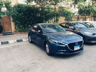 مازدا 3 2017 أبيض مستعملة للبيع