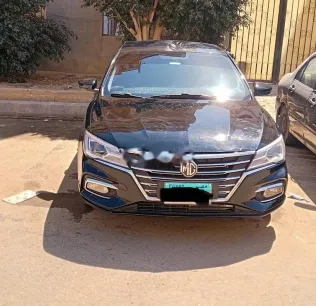 ام جى 5 2020 أبيض مستعملة للبيع