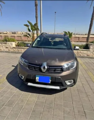 رينو سانديرو  ( ستيب  واى ) 2018 برونزي مستعملة للبيع