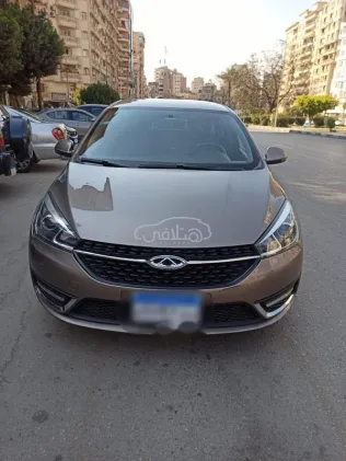 شيرى اريزو 5 2023 فضي مستعملة للبيع