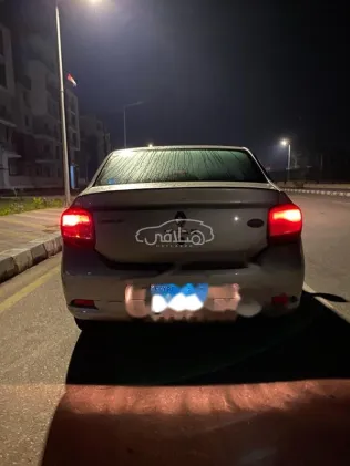 رينو لوجان 2017 فضي مستعملة للبيع