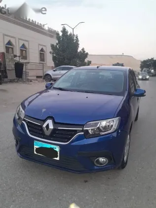رينو سانديرو 2021 أزرق غامق مستعملة للبيع
