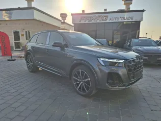 اودي Q7 2025 أبيض مستعملة للبيع
