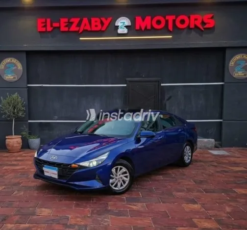 Hyundai Elantra CN7 2021 White Used for Sale - 2