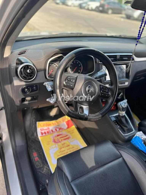 MG ZS 2020 Silver Used for Sale - 2